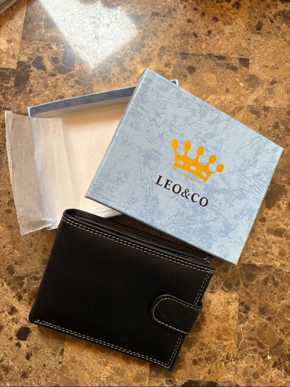 Black Leather Men's Card & Key Wallet with Snap Tab